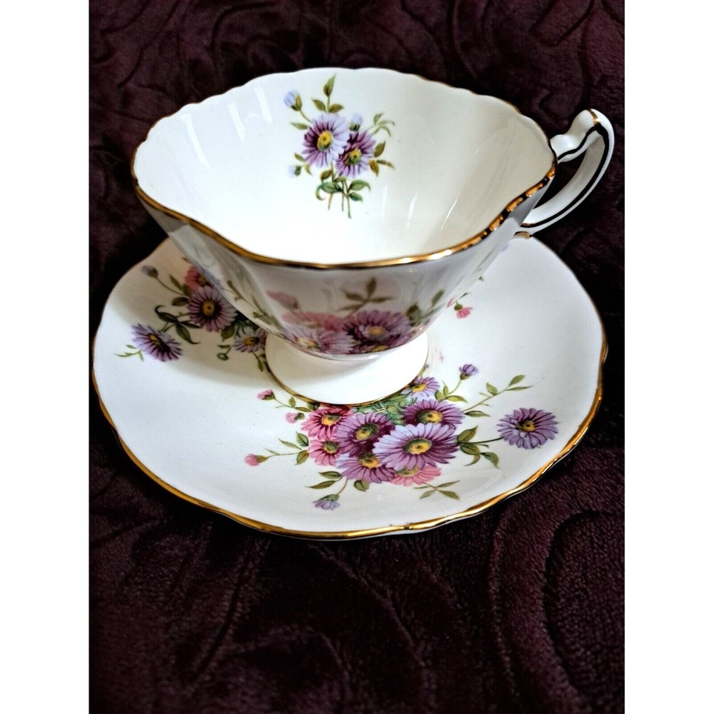 Hammersley & Co. Bone China‎ Floral Pattern Teacup and Saucer